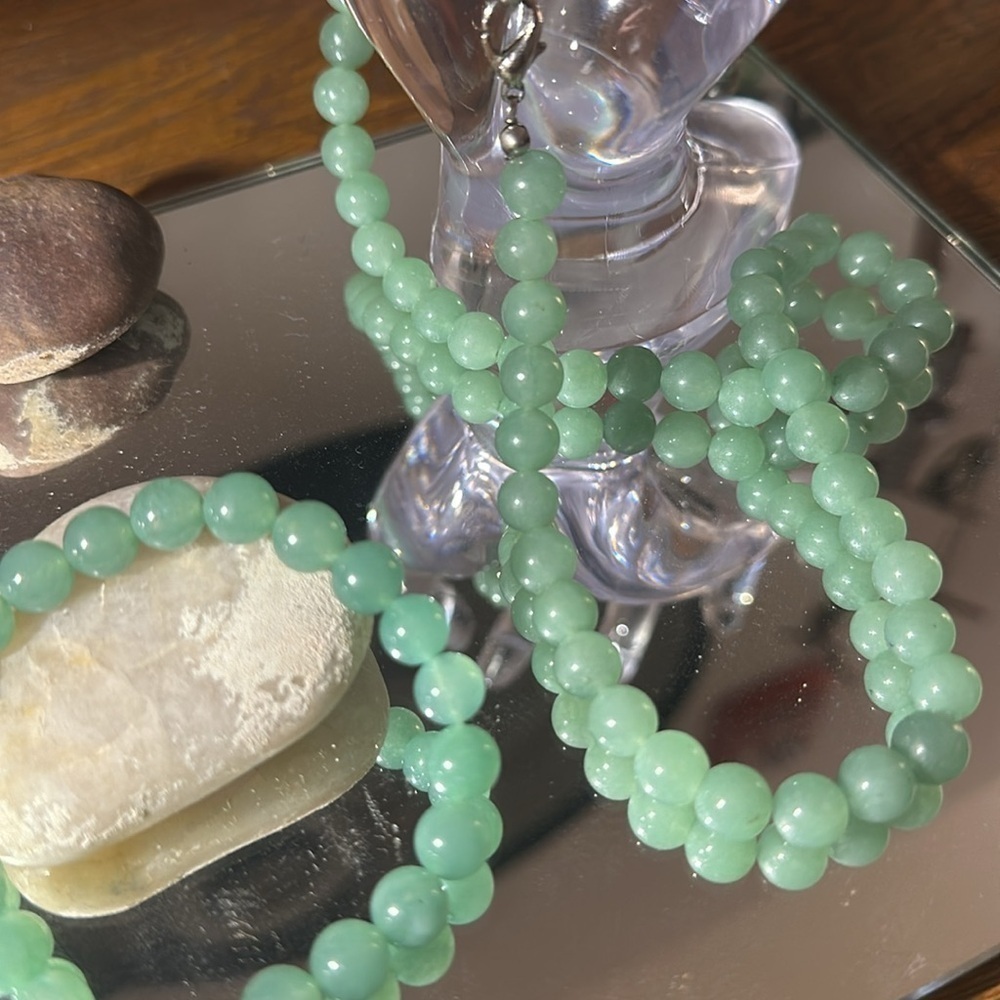 Vintage Jade Bead Necklace and Bracelet Set Silver Clasps - Picture 11 of 12
